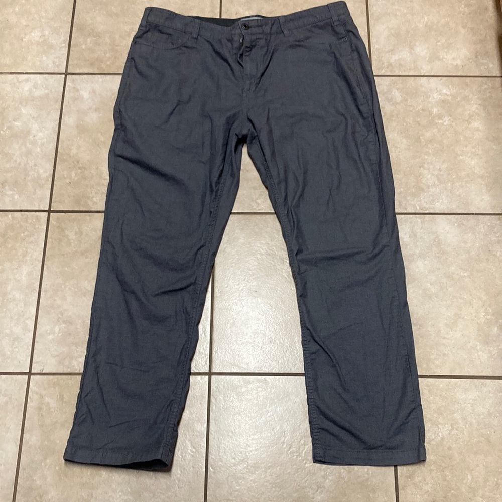 Reaction Kenneth Cole black and grey pants